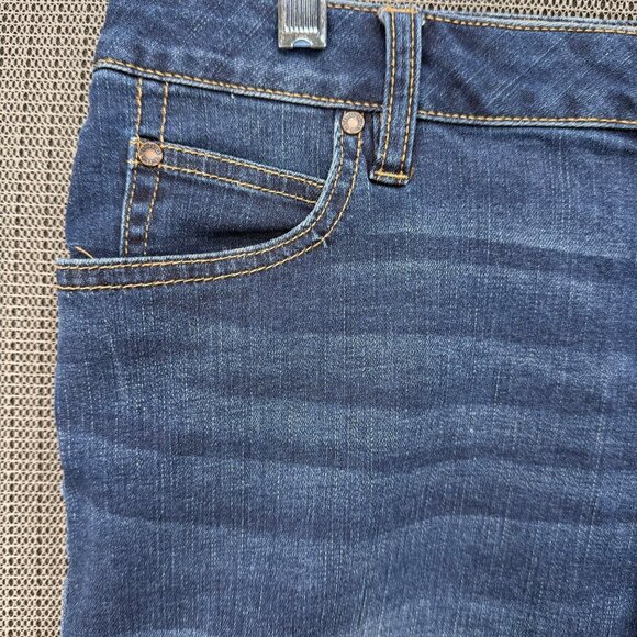 Ana A New Approach Womens Size 10 Blue Denim Shorts Mid-Rise Rolled Cuff - Picture 10 of 10